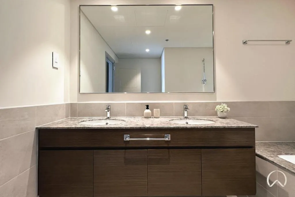 Apartment Oraya - Modern Apt 5 Min Walk To Dubai Mall & Burj Views